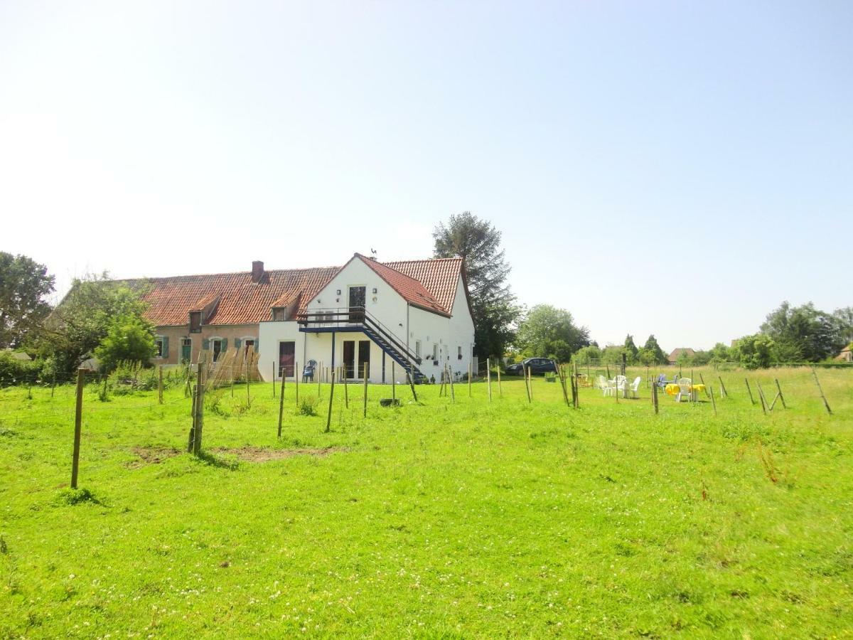 Ferme Lenfant Guest House Ville-Pommeroeul Exterior foto